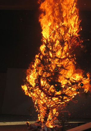 Burning_Xmas_Tree